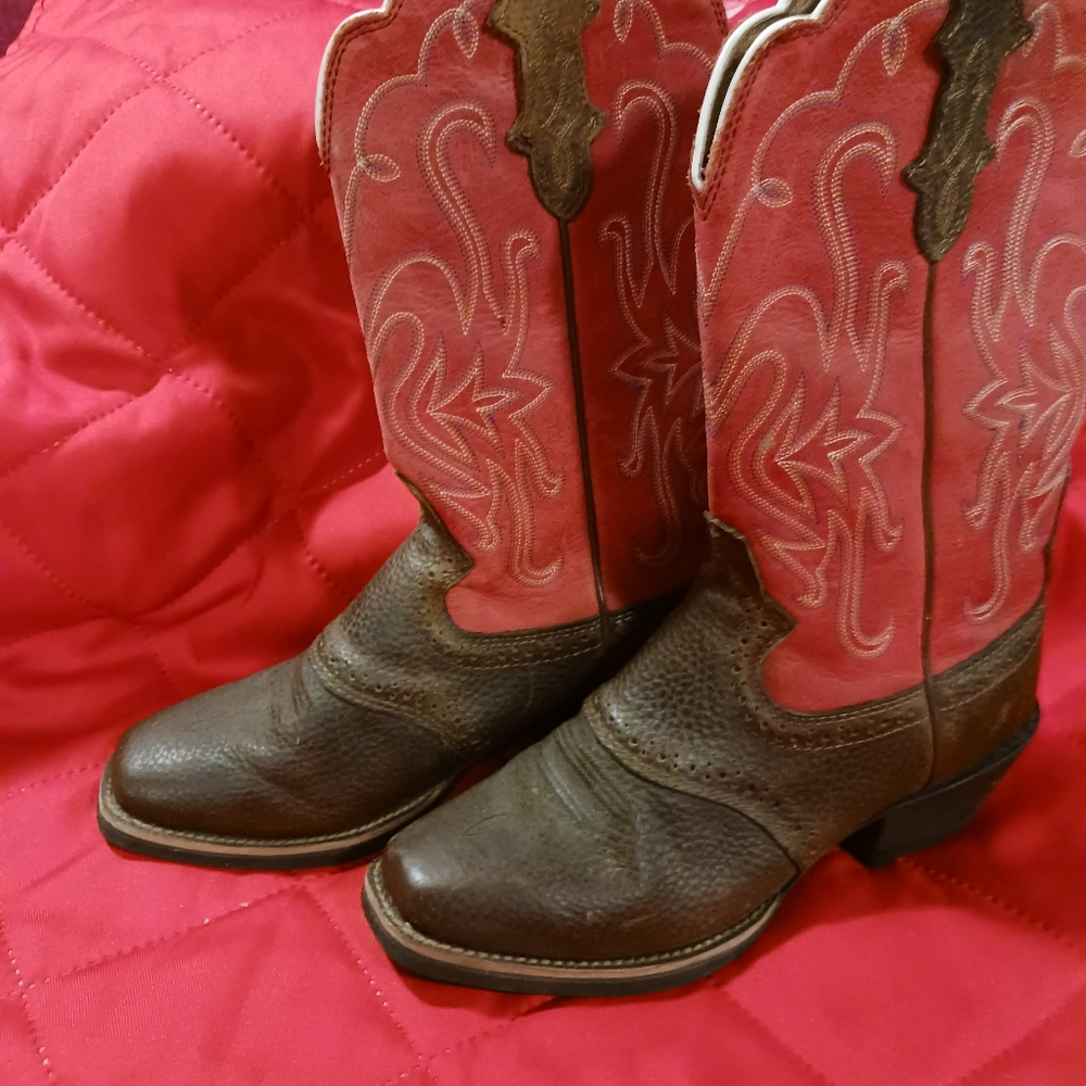 Boots - Picture 4 of 4